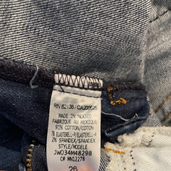 Guess Jeans - Picture 4 of 4